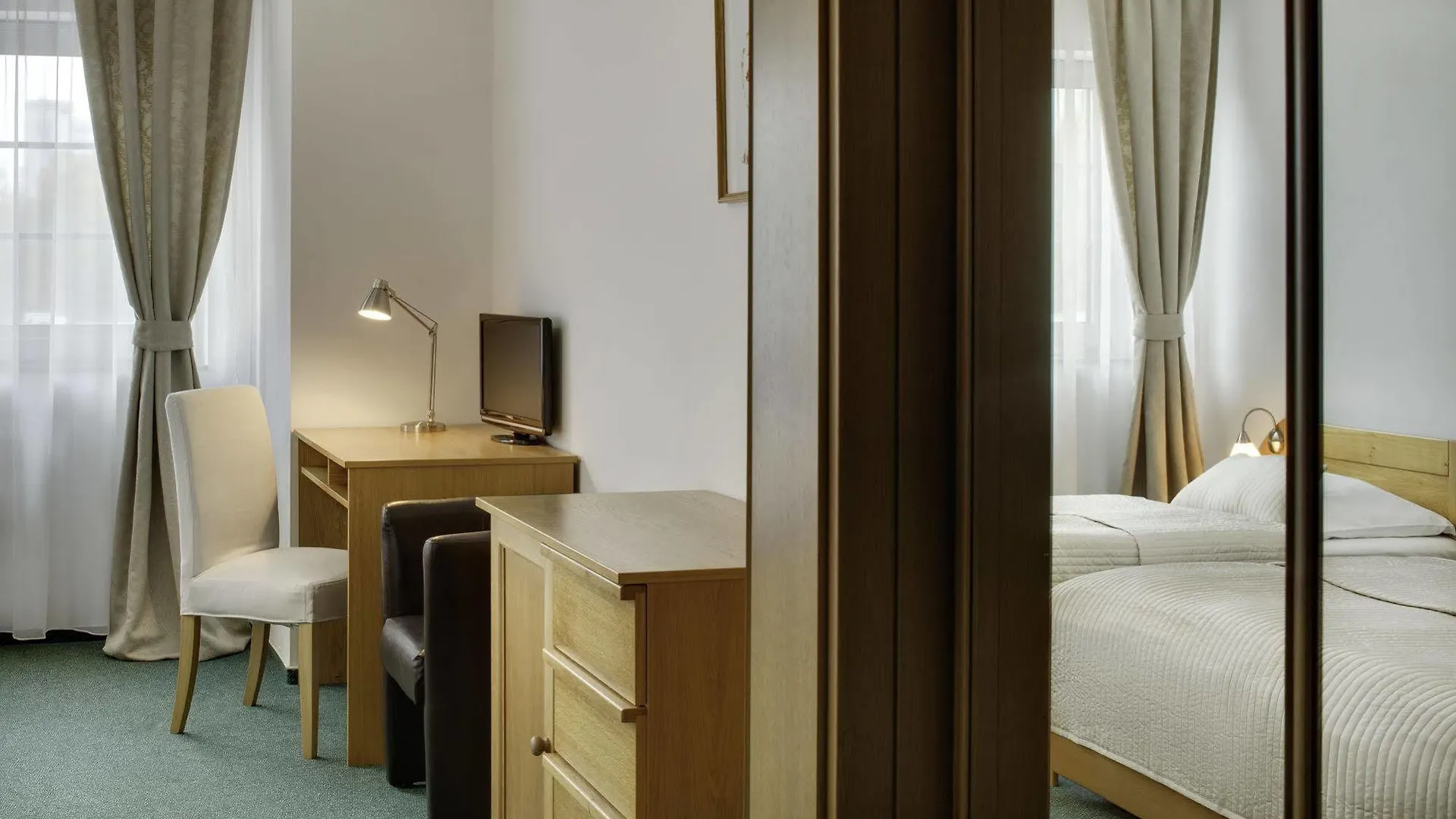 Hotel Oya Prague