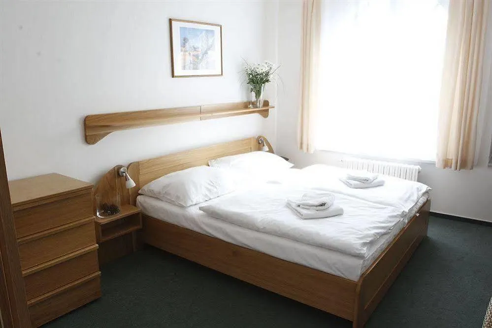 Hotel Oya Prague 3*,  Czech Republic