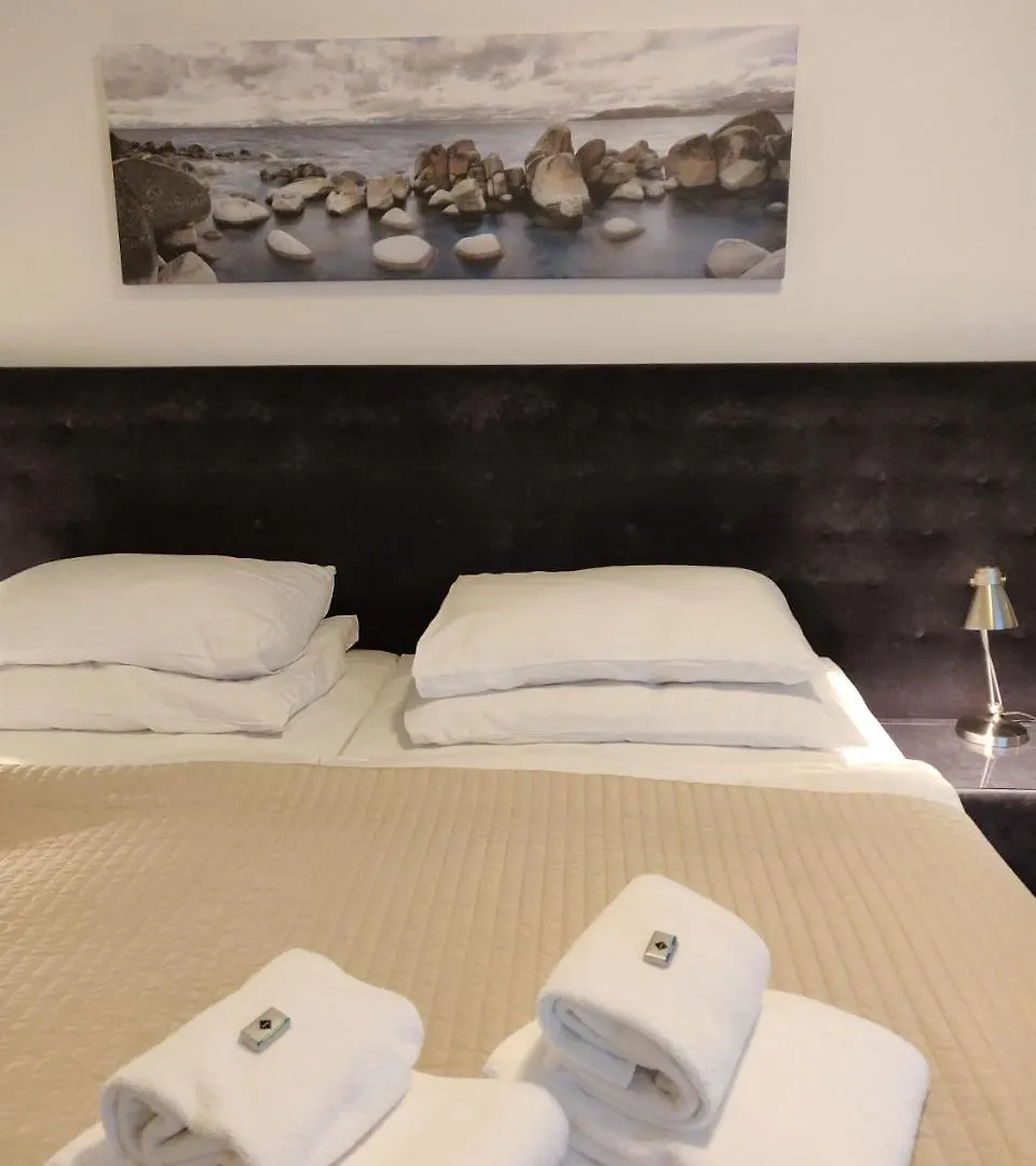 Hotel Oya Prague